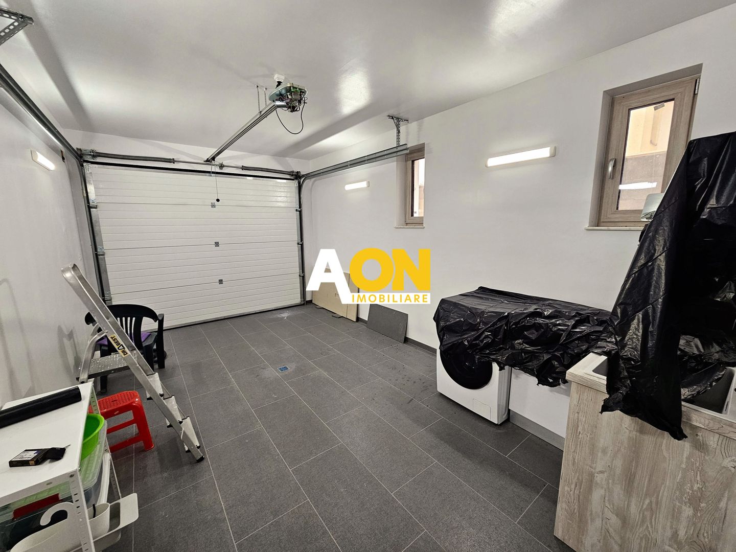 Casa noua, 6 camere, finisata la cheie, 1000 mp teren, zona Schit - Poză 9