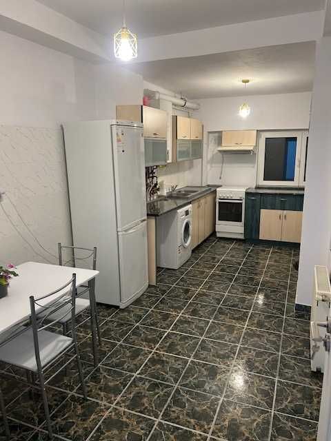 Vila cu 4 camere, Crangasi - Poză 2