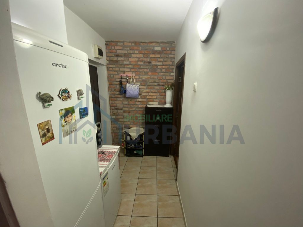 Apartament 2 camere, etaj 2, Hârlău - Vânzare - Poză 3