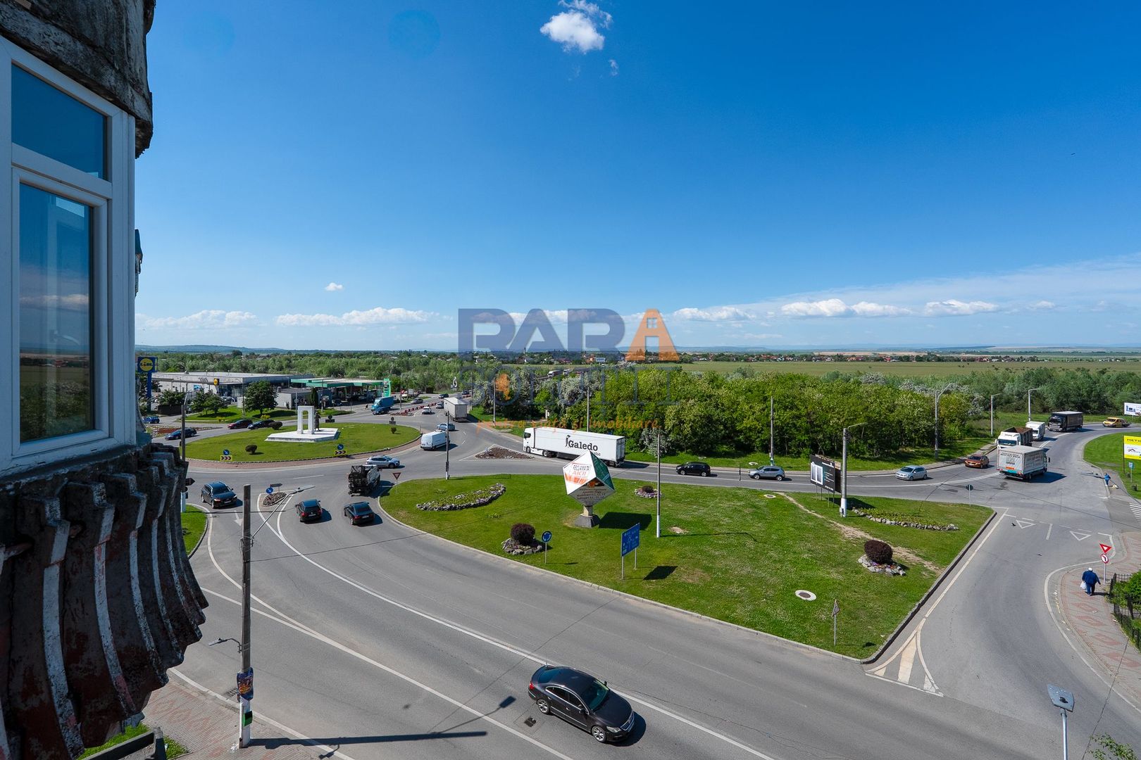 Apartament cu 4 camere, 88 mp (2 băi, 2 balcoane) - Poză 2