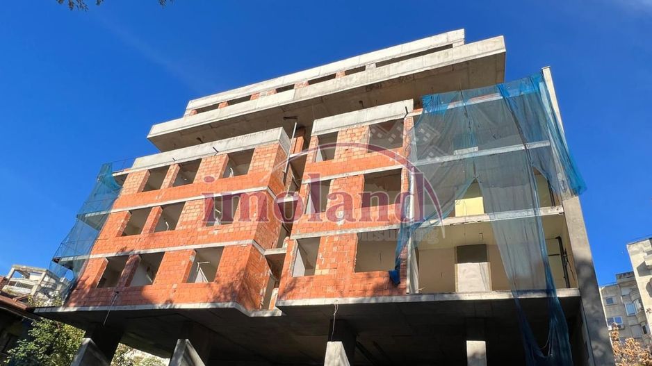 Bloc in constructie - PIATA UNIRII - Poză 1