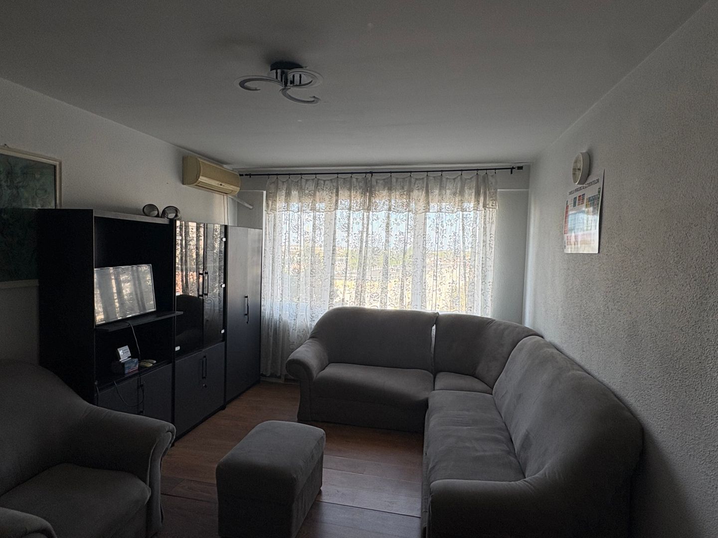 Apartament cu 3 camere - Centrala - Auchan Titan - Metrou 1 Decembrie - Poză 2