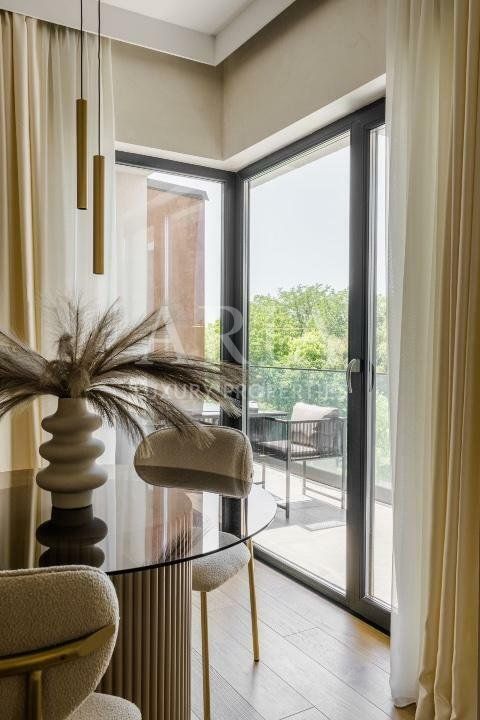 BELAIR LAKE - Brand New Luxury Apartment - LAKEFRONT - - Poză 10