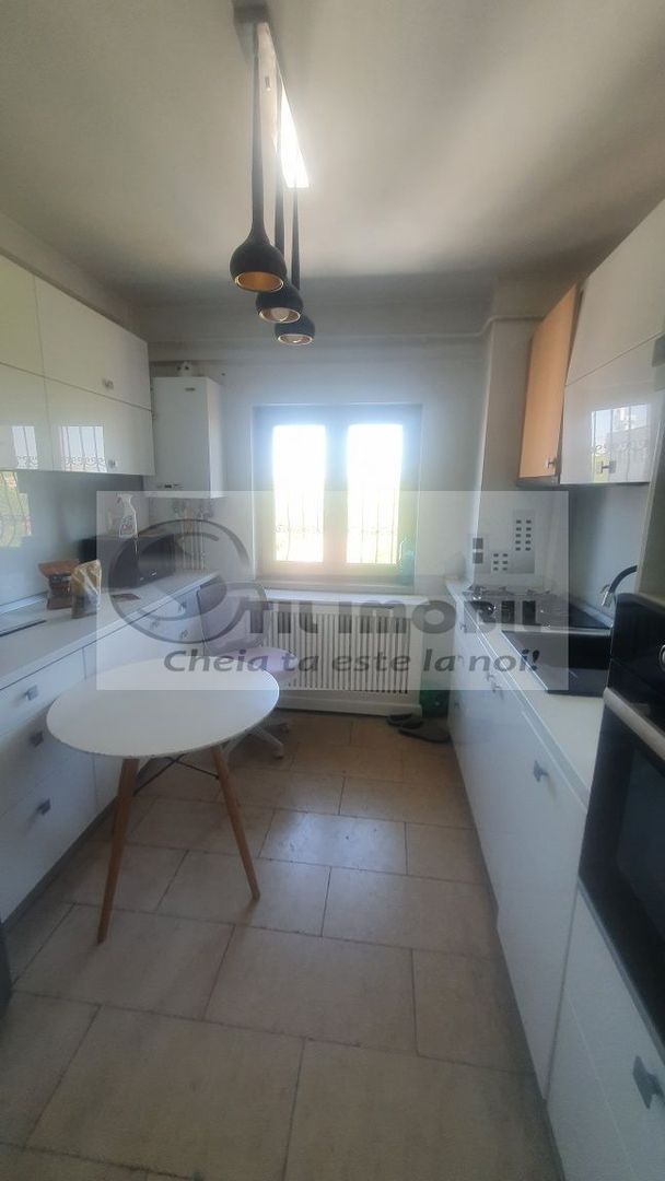 De inchiriat, apartament 4 camere Copou - Poză 4
