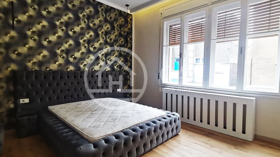 Apartament de închiriat cu 4 camere în zona Ultracentrală, Oradea - Poză 6