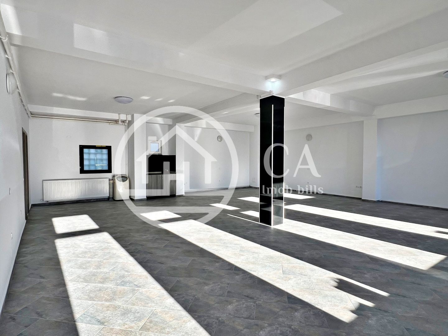 Spatiu comercial de închiriat Bulevardul Decebal, Oradea - Poză 3