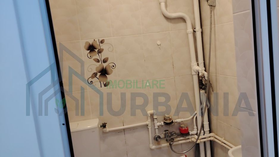 Apartament cu o cameră, renovat recent, în zona Podu Roș, Iași - Poză 2