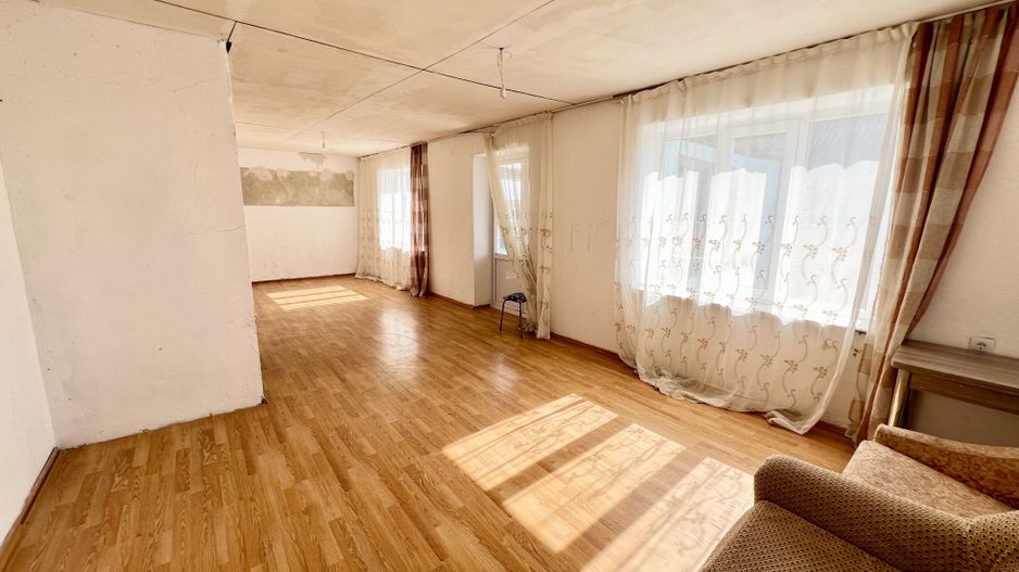 Casa în centrul or.Ialoveni - Poză 13
