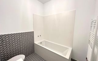 Bloc finalizat. Finisaje superioare. Loc de parcare. - Poză 6