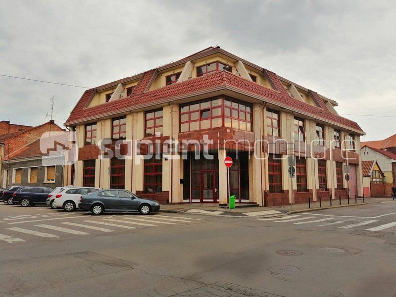 Spatiu de birouri ultracentral - Poză 1