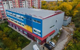 Chirie, spațiu industrial, 3000 mp, str. Sprîncenoaia, Centru - Poză 2