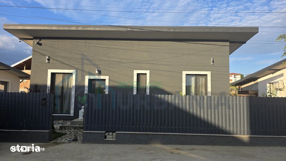 Casă cu 4 camere, garaj și mansardă în Visan, Bucium, Iași - Poză 1