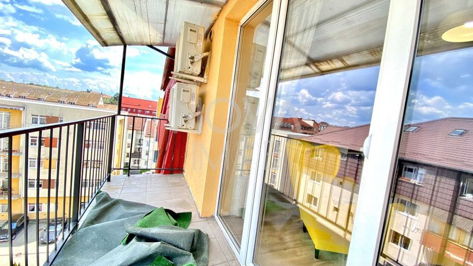 Apartament 3 camere, 2 bai, decomandat in Strand pentru inchiriat - Poză 16