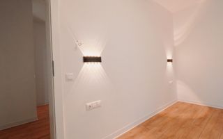 Apartament 2 camere de vanzare la cheie balcon curte Selimbar - Poză 3