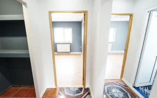 Apartament 4 camere renovat, bilateral, CT, Craiovita Noua - zona Kaufland - Poză 16