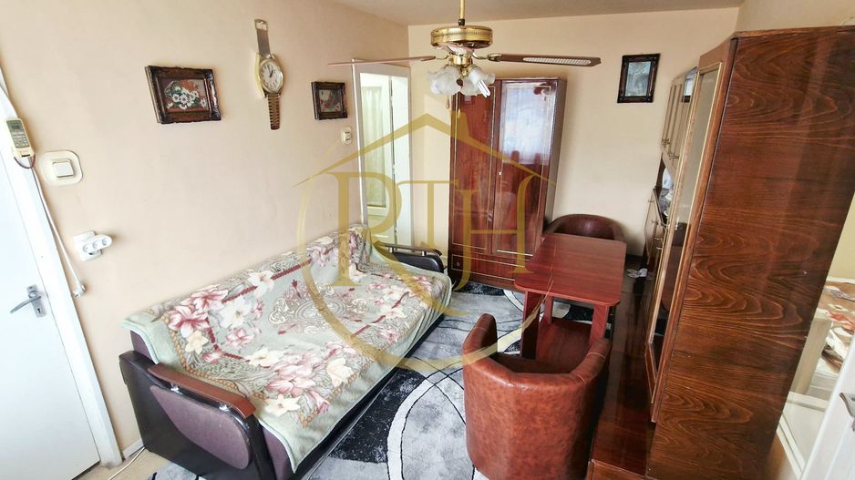 Inchiriez apartament cu 2 camere,clima centrala, zona Calea Sagului/ 300 euro. - Poză 5