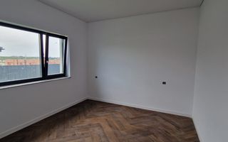 Casa 3  camere INTABULATA 70 mp.  Bucium Visan 140000 euro - Poză 6