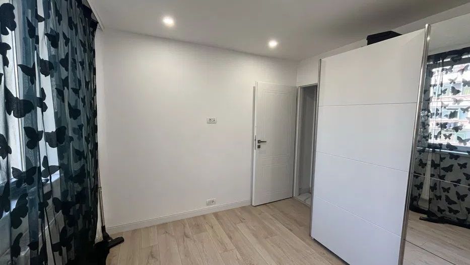 Metrou 1 Decembrie Decomandat 3 Camere - Poză 4