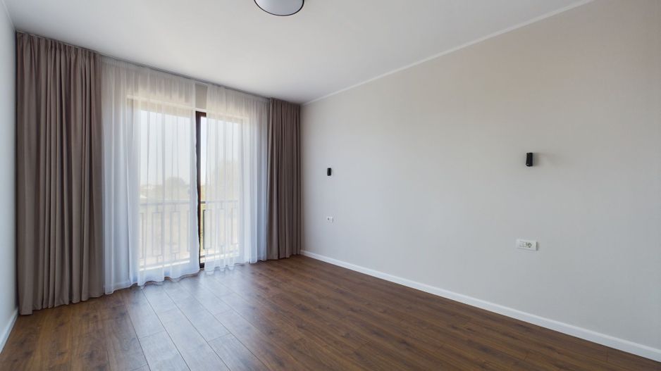 Duplex 1/2 în Moșnița Nouă - Poză 12