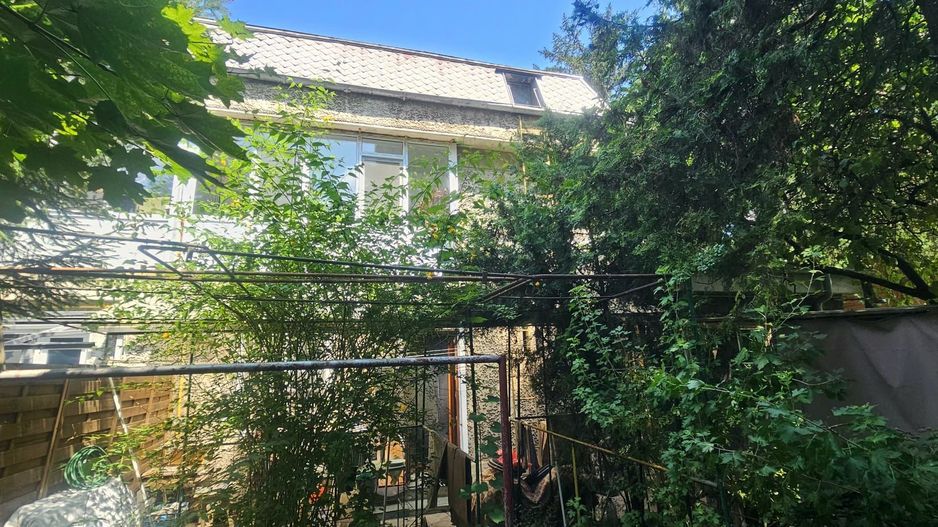 De vanzare  -  Casa P+1E - Alea Trandafirilor - 220.000 euro - Poză 11