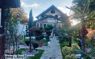 Casa lux cu 5 camere in Rontau - Poză 2