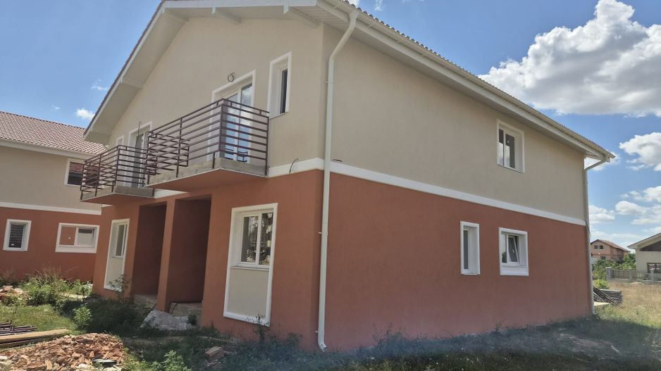 Casă Tip Duplex în Giroc – Confort, calitate și curte generoasă - Poză 4