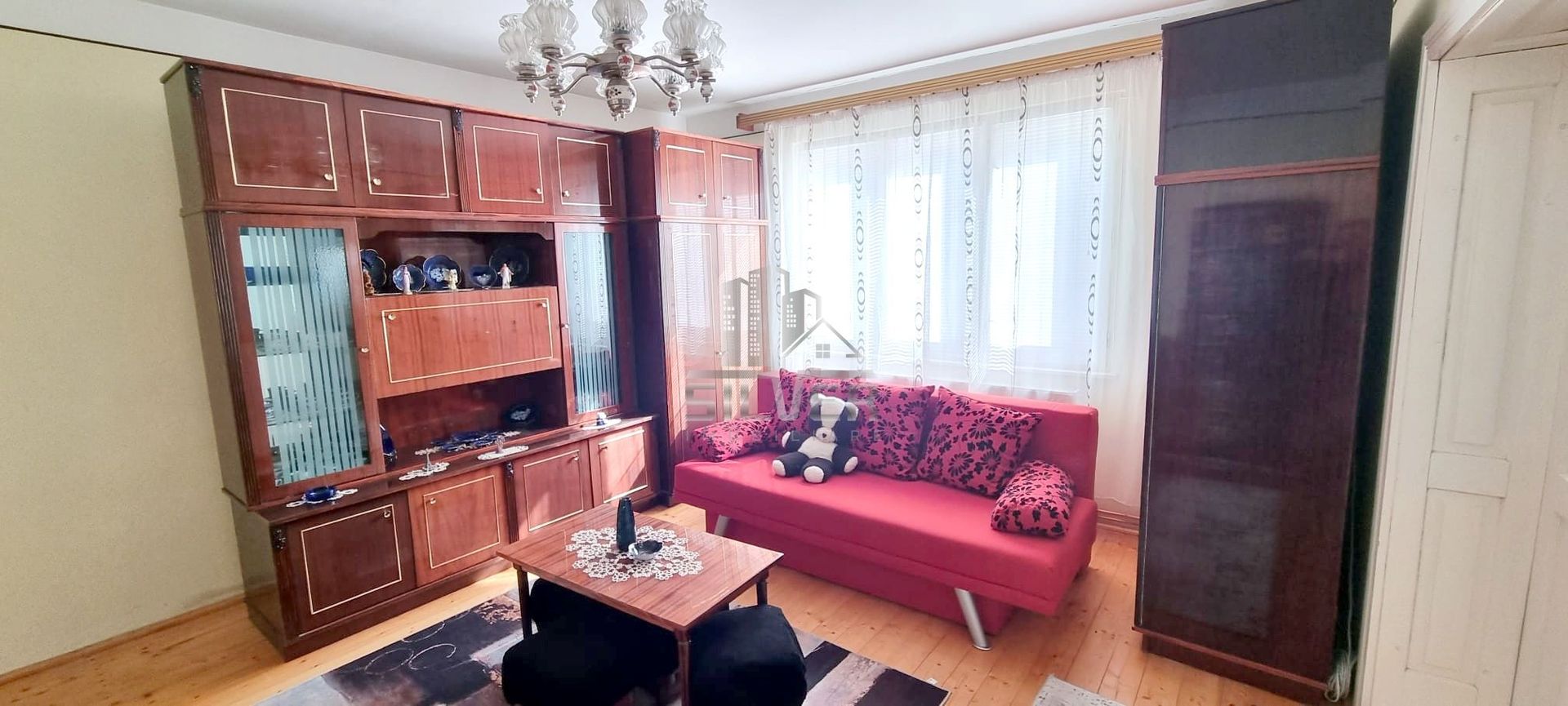 Casa pe 3 niveluri cu teren de 1900 mp in Com. Baisoara. - Poză 19
