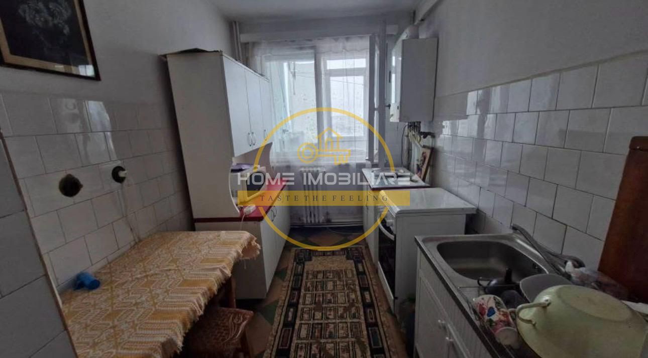 Apartament cu 3 camere / 80 mp / in zona Tatarasi - Poză 5
