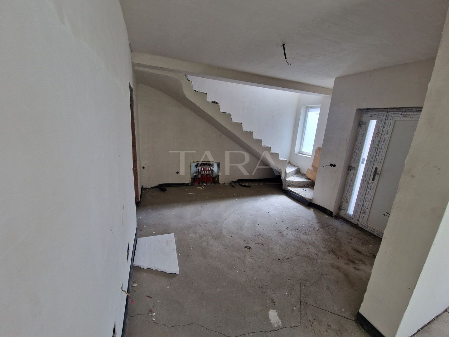 Duplex modern, 4 camere, Florești, central și acces facil. - Poză 3