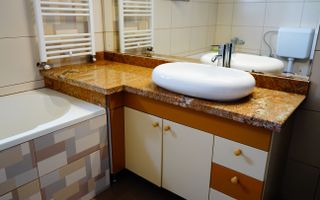 Vila deosebita cu 6 camere, zona Aparatorii Patriei, Sector 4 - Poză 16