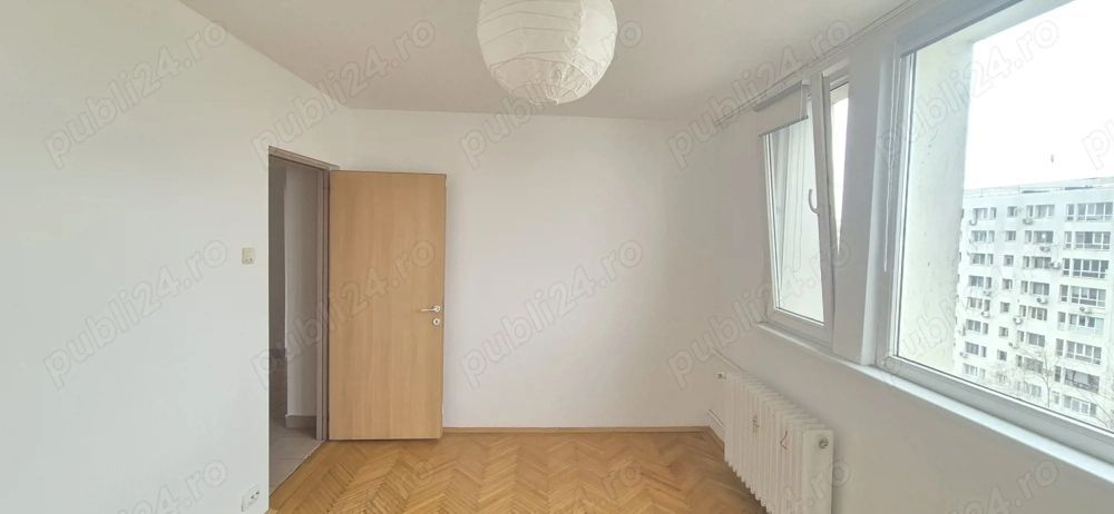 Apartament 3 camere nemobilat, Dristor - Poză 1