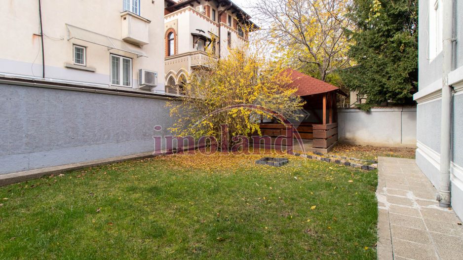 Inchiriere - Rezidenta/Birouri - Vila cu curte - Aviatorilor - Poză 1