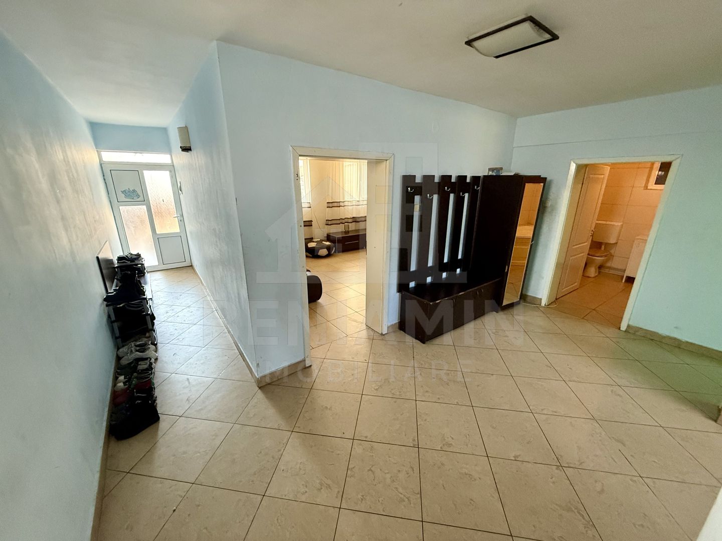 Casa langa Spitalul de Neuro-Acces auto-4 dormitoare-Foisor-Libera - Poză 3