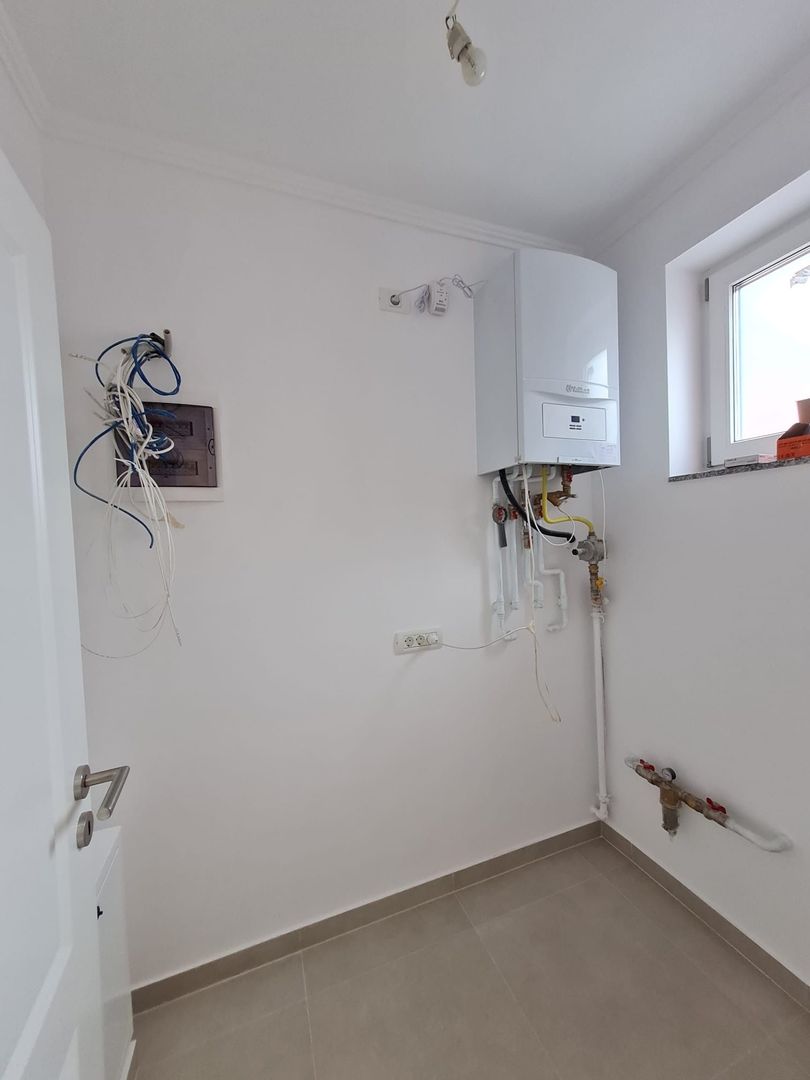 Proiect deosebit la 5 minute de Iulius Town - Poză 17