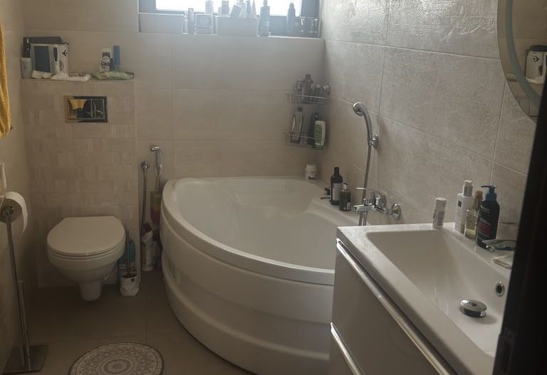 De vanzare casa deosebita, ultrafinisata, Bragadiru - Poză 13