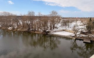 Vilă de Lux cu Piscină Privată și Deschidere Directă la Lacul Snagov - Poză 11