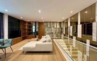 Închiriere DUPLEX premium 127 mp + 121 mp curte | 2 parcări | Primăverii