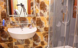 Conac cu piscina - 1810 mp - Poză 16