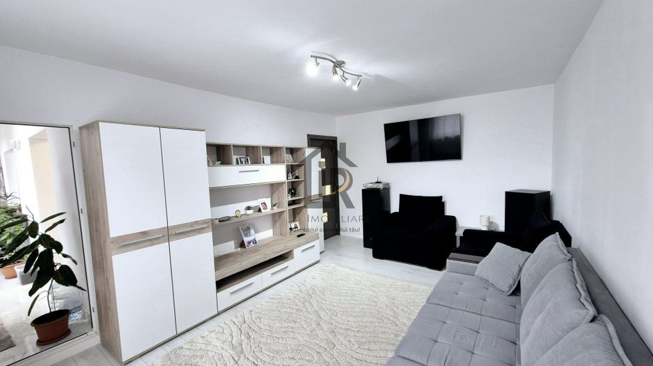 Apartament 3 camere de vânzare – CUG | 72 mp | Complet renovat 2023 - Poză 2