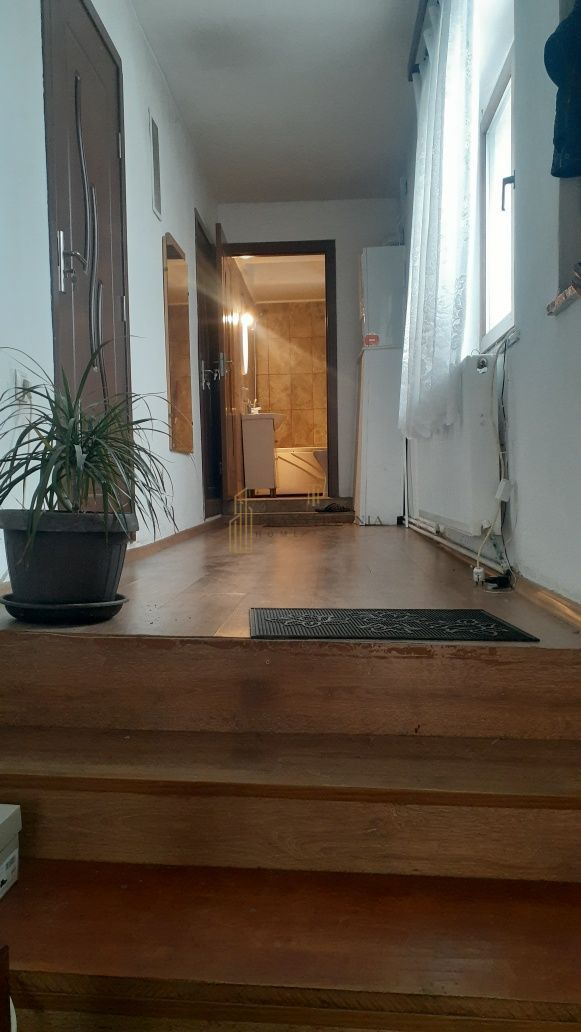 Casa de vanzare cu potential ridicat in Cornatel jud.Sibiu - Poză 10