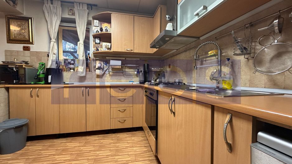 VANARE CASA | 150 MP LOCUIBILI | TEREN 400 MP | PANOURI FOTOVOLTAICE 8 KW | - Poză 4