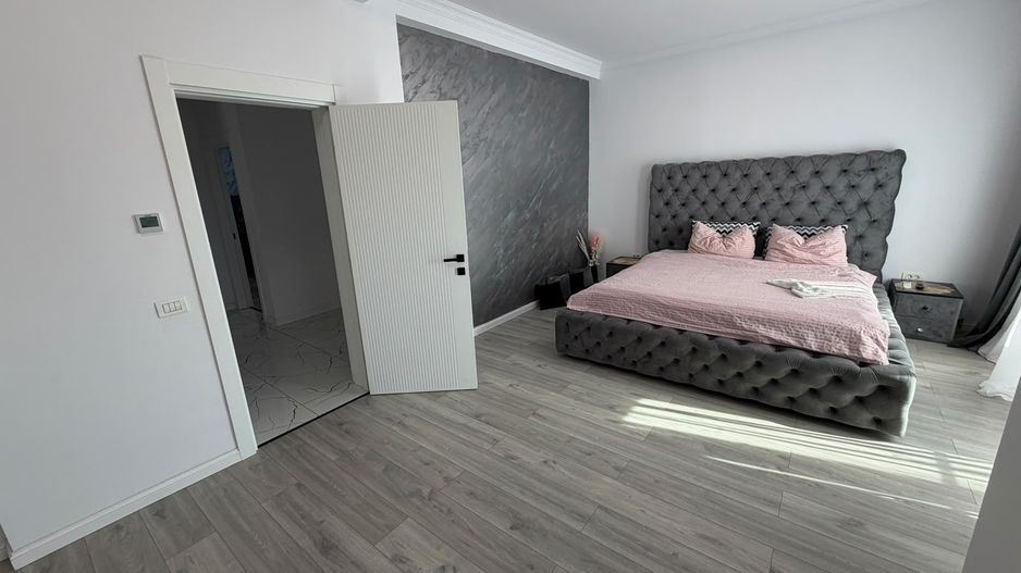 CASA INDIVIDUALA - TEREN 370 MP, PISCINA, SEMI-MOBILAT, COMISION 0% - Poză 9