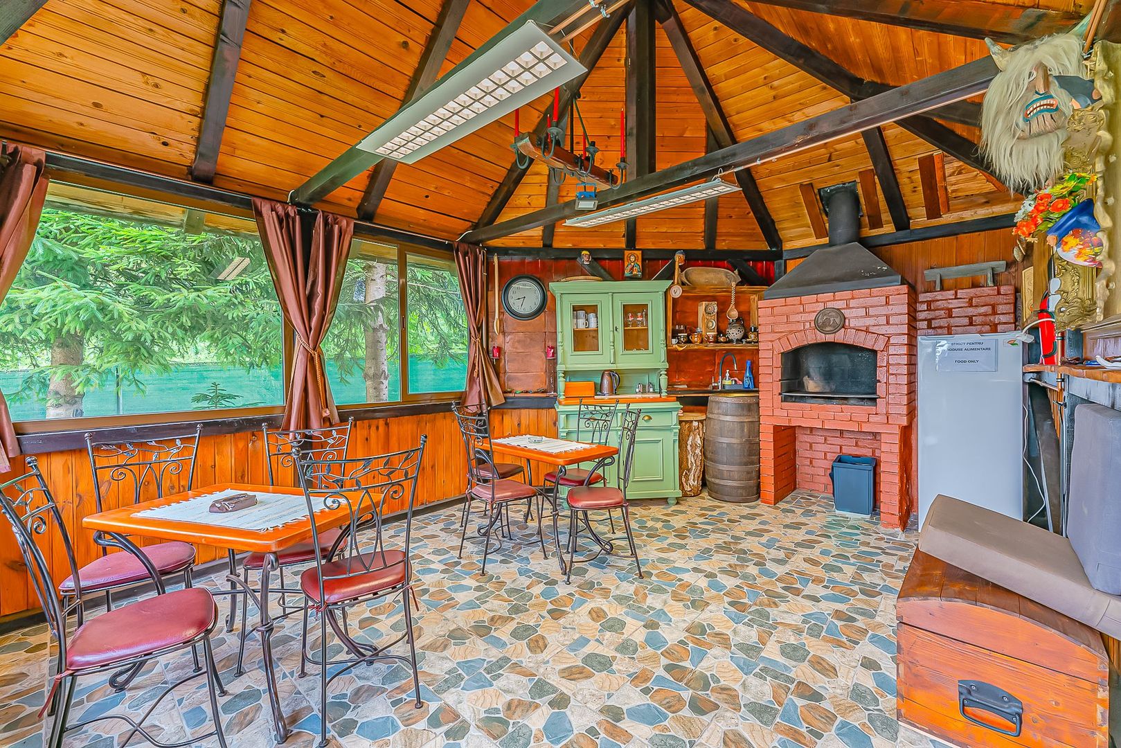 Pensiune de vânzare în Bran, cu rating 9.8 Booking și 4.9 Google - Poză 38