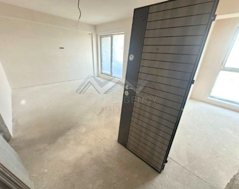 Apartament 2 camere Otopeni central | bloc cu lift | include parcare - Poză 8