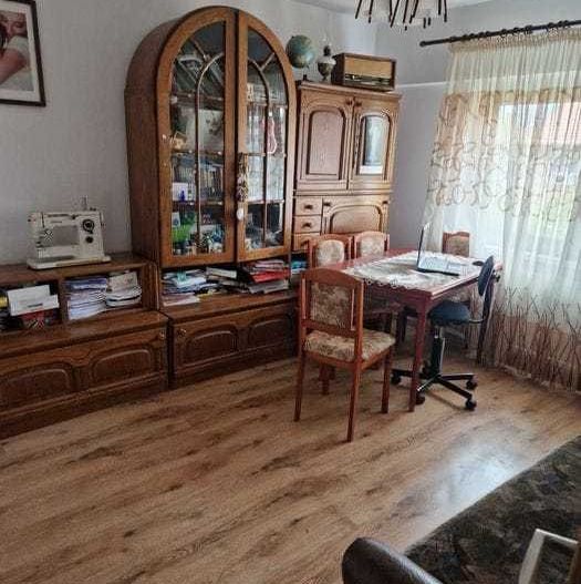 BRASADAS vinde ap 3 cam etaj 4/4 in Carpati 2. - Poză 1