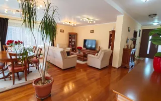 Casa spatioasa. Pretabil si pt. clinica, invatamant, camin varstnici. - Poză 51