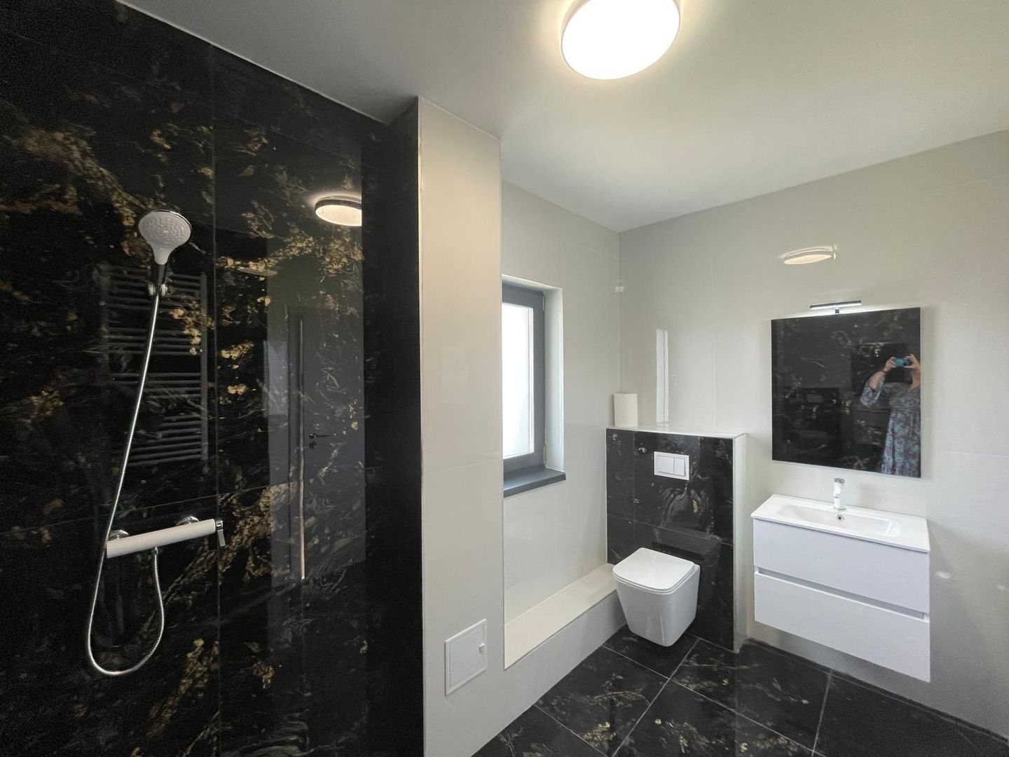 Vilă Individuală 4 camere Tunari - Cartierul Tineretului - Poză 14