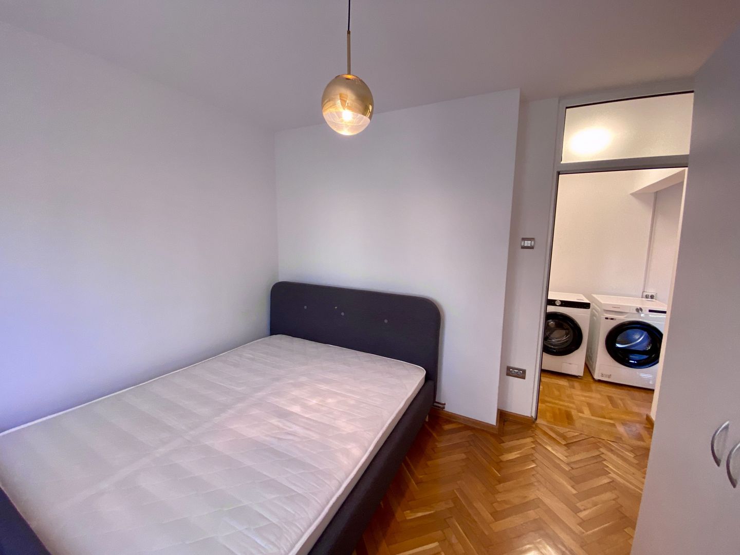 Apartament cu 3 camere in Centrul Civic - Poză 15