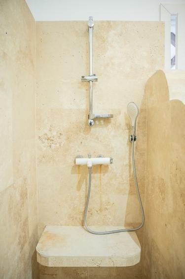 Pipera - Vilă modernă cu 4 dormitoare, curte generoasă și parcare subterană - Poză 11