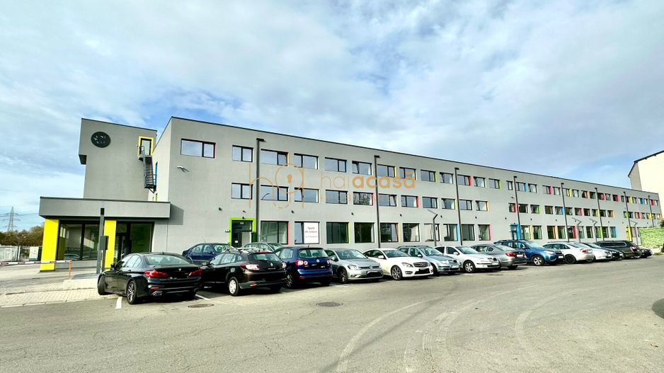 Spatii de birouri si hala de vanzare 3000 mp - Poză 1